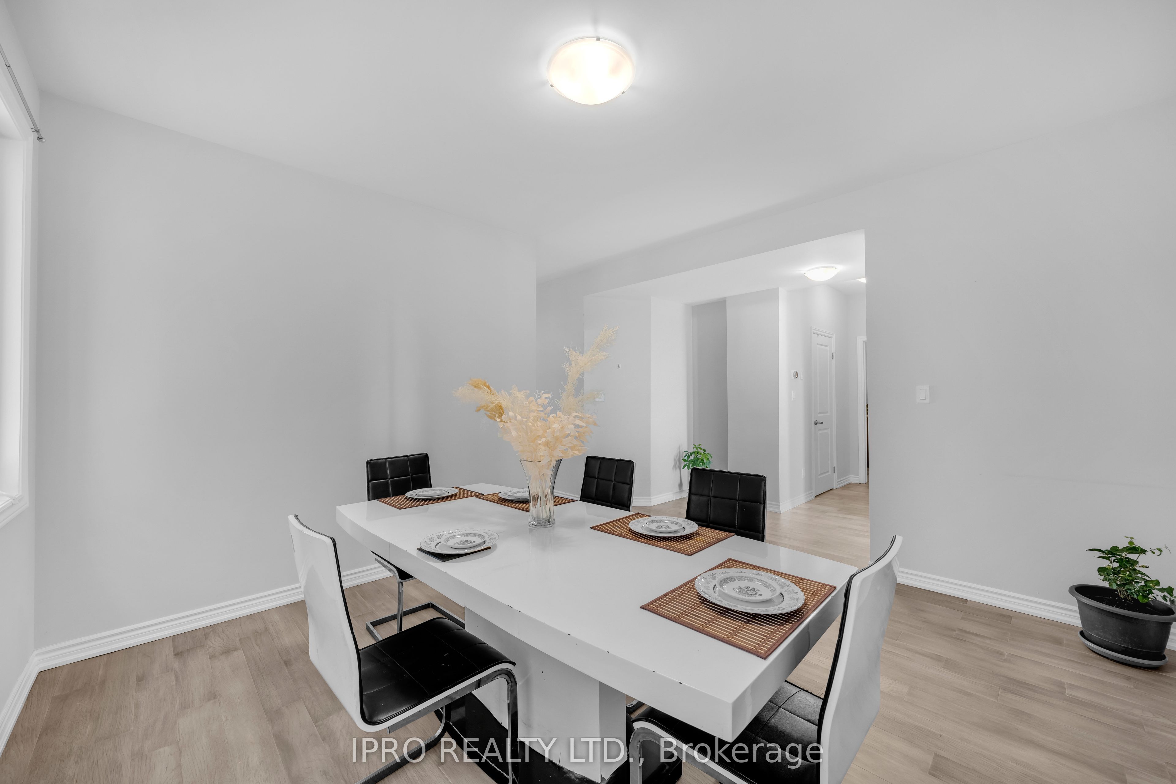 7878 SEABISCUIT Drive