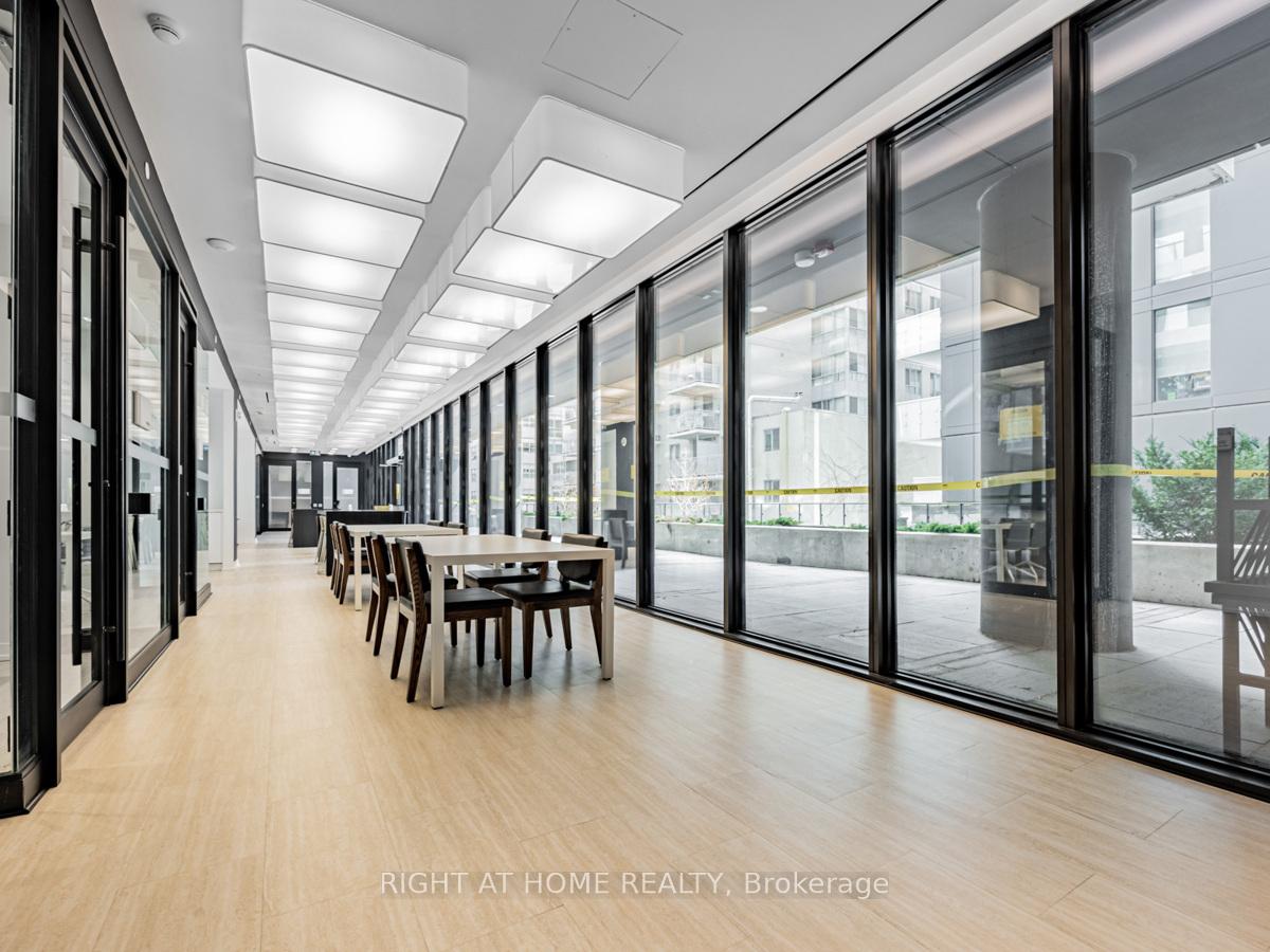 1 Bedroom Condo at 85 Wood, Toronto For sale
