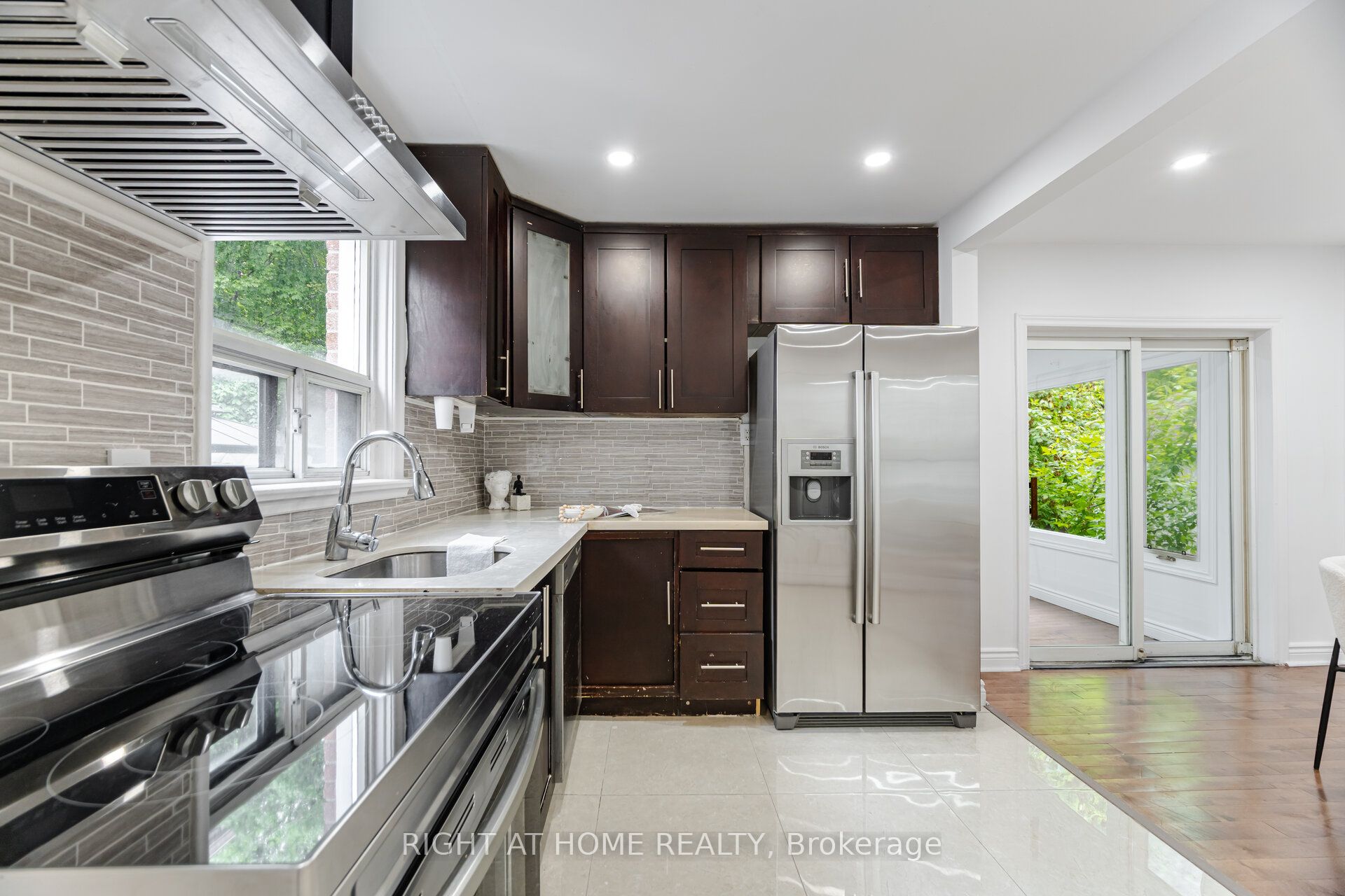 79 Chapman Avenue