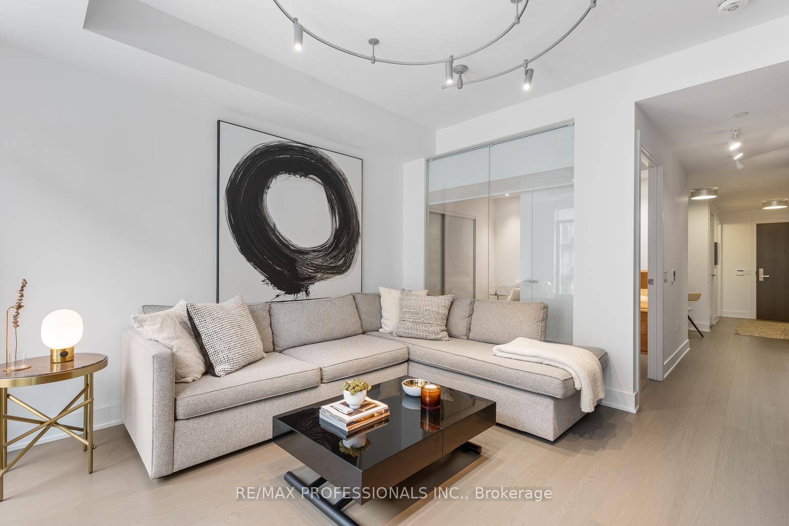 1 Bedroom Condo at 6 Jackes, Toronto For sale