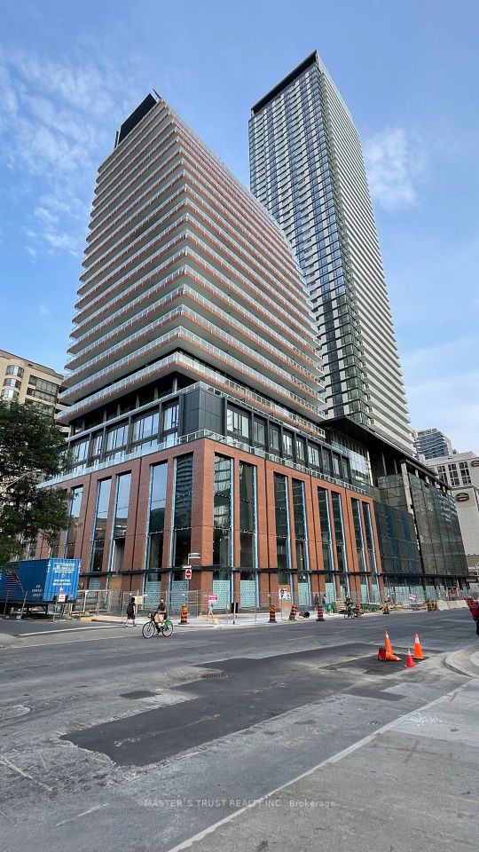 501 yonge