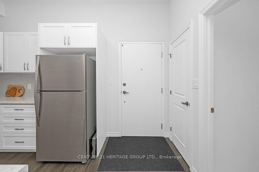 1 Bedroom Condo at 2605 Binbrook,  Hamilton For sale