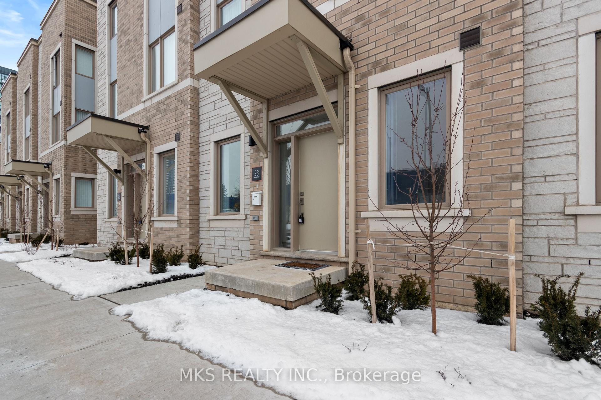 3 Bedrooms Condo at 23 Mable Smith,  Vaughan For sale