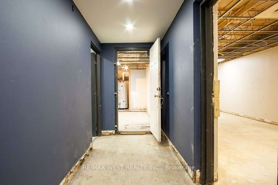 1340 The Queensway