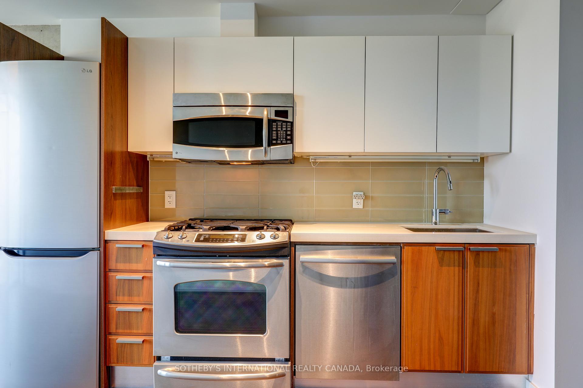 1 Bedroom Condo at 25 Stafford, Toronto For sale