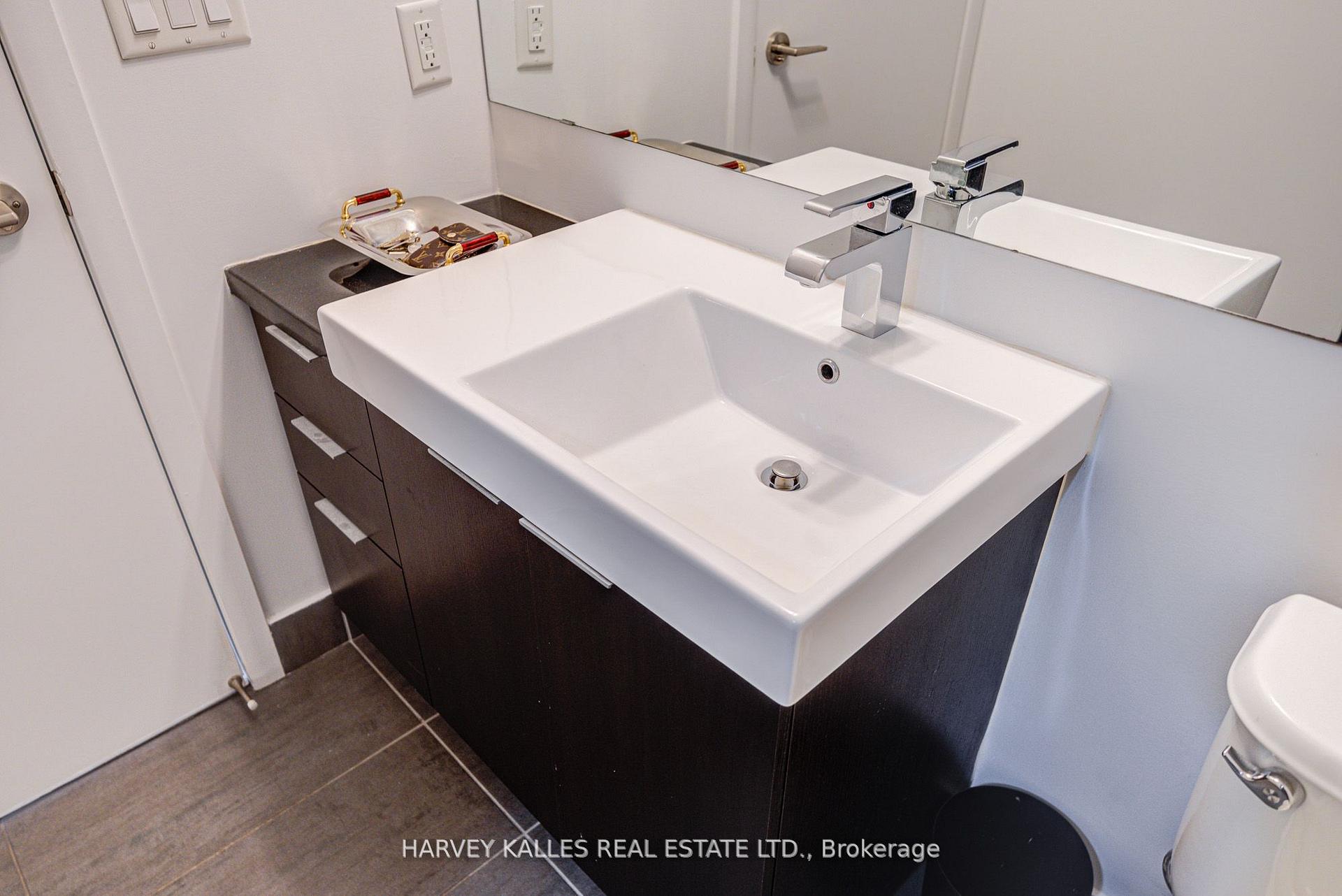 Condo at 478 King, Toronto For sale