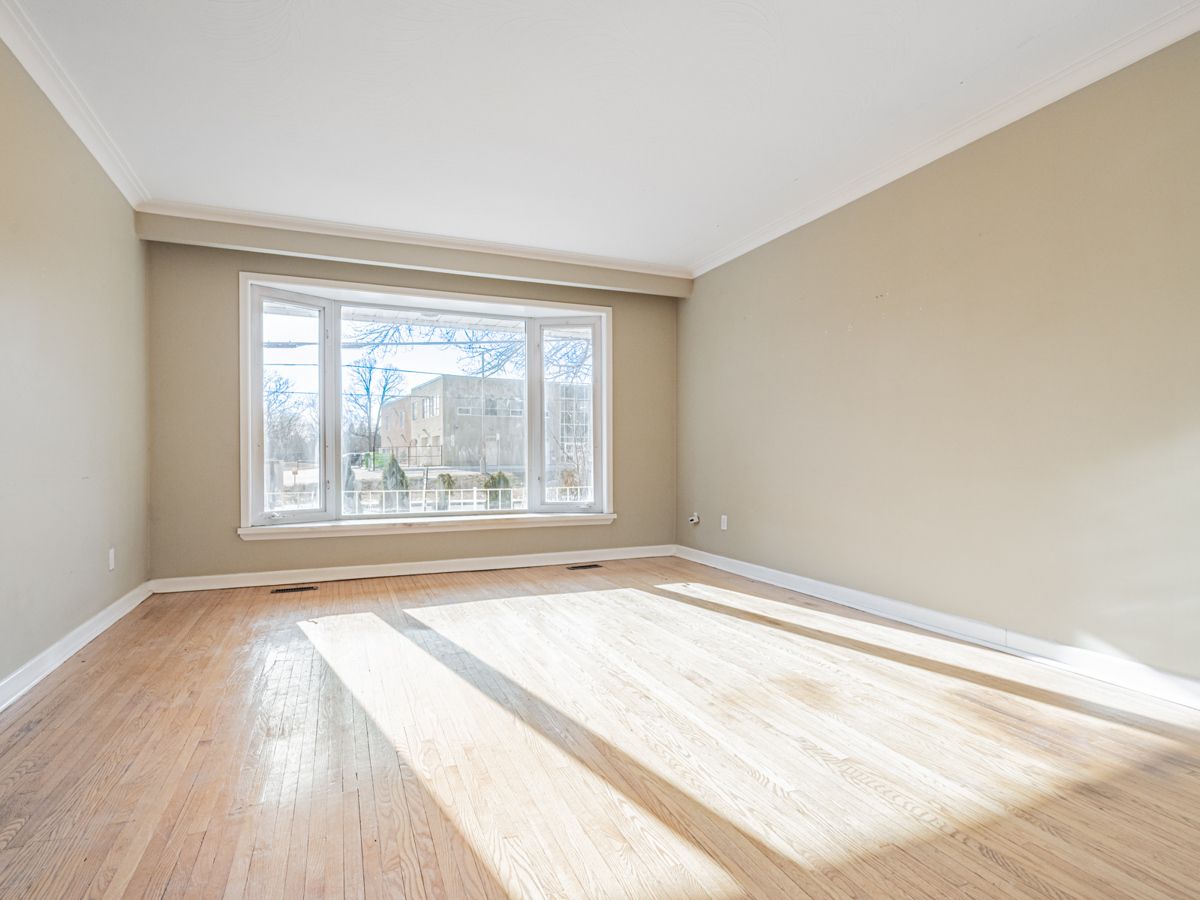 151 Henderson Avenue
