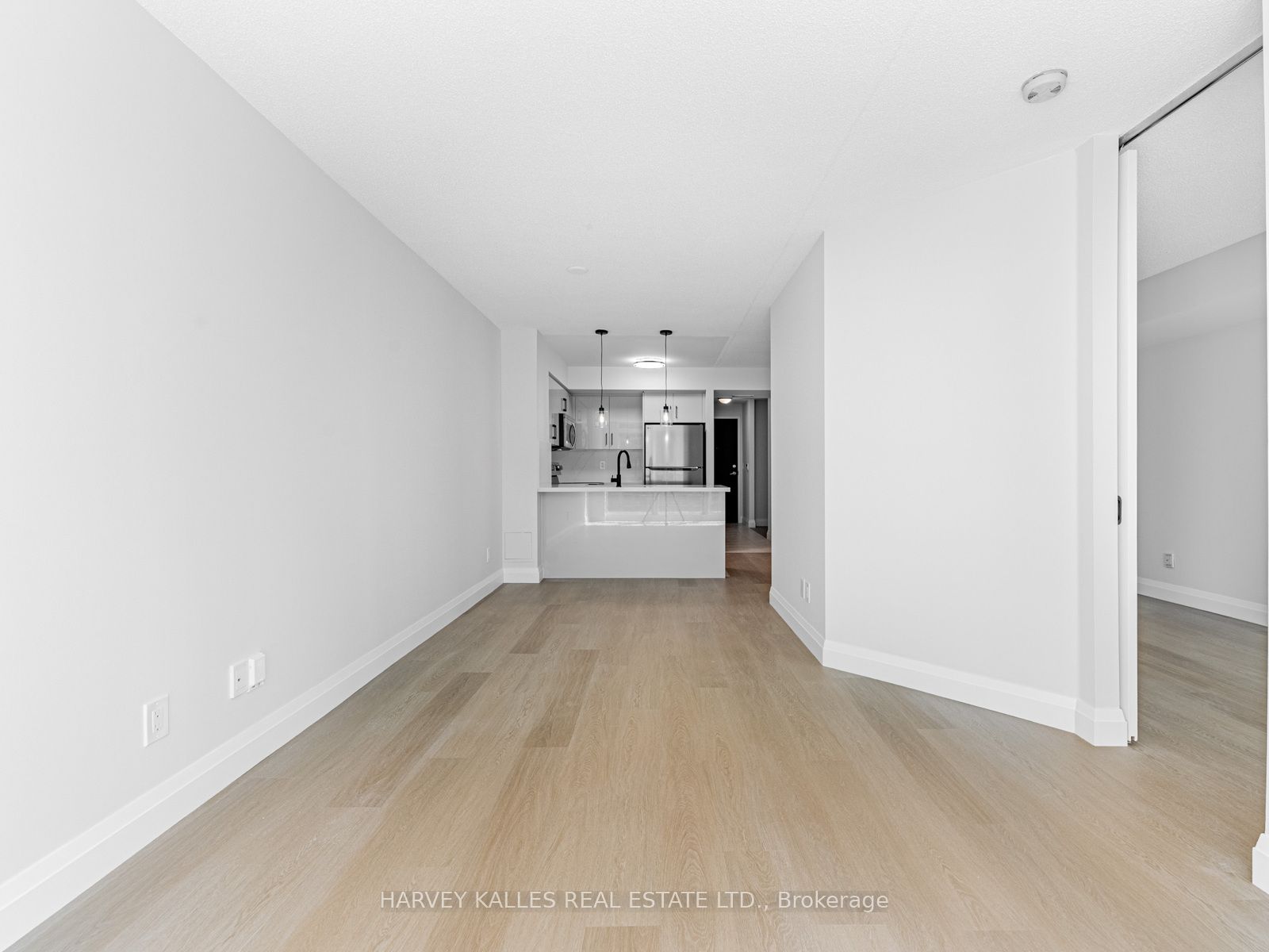 18 Yonge Street, #3013