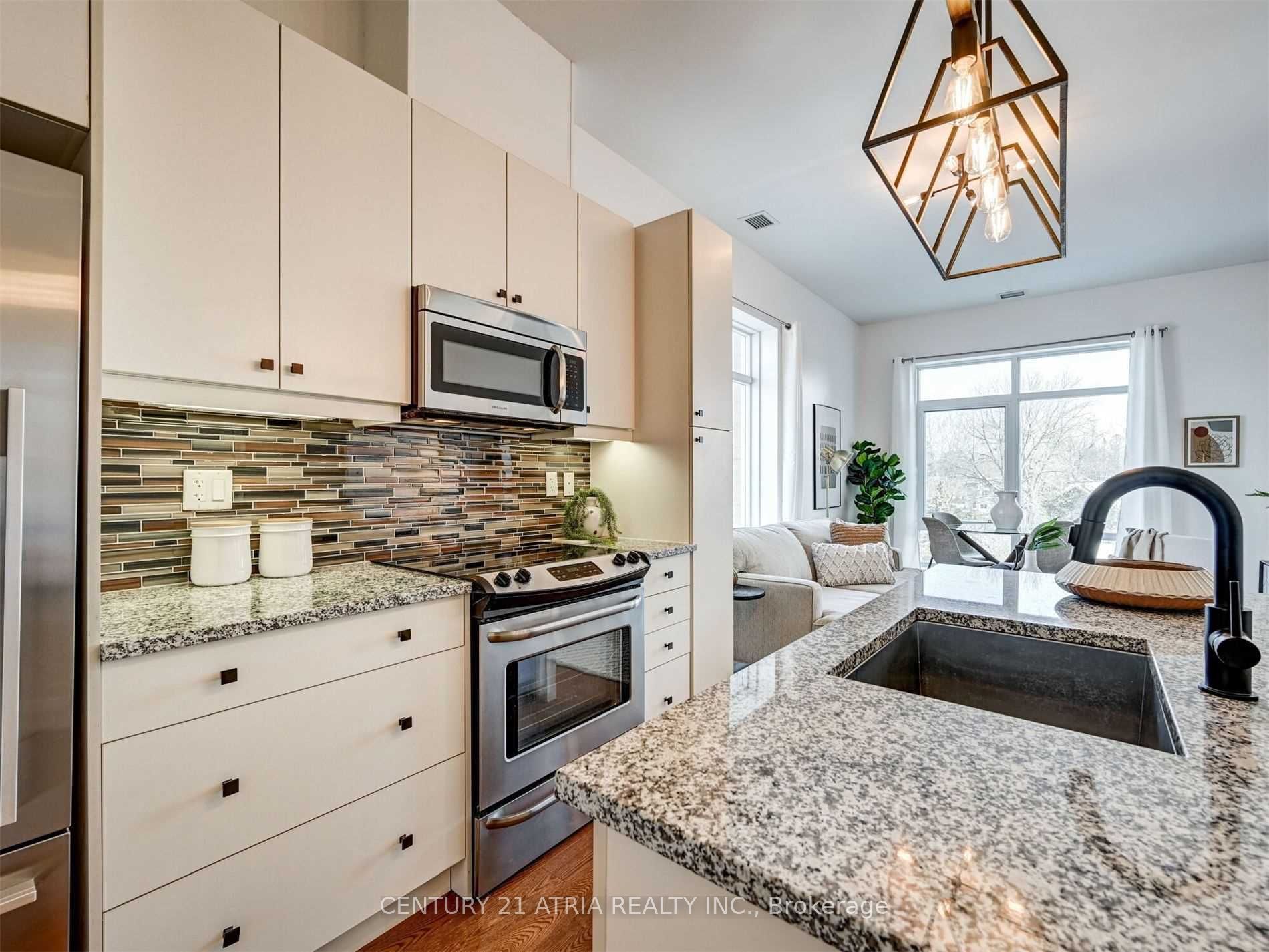 15277 Yonge Street, #404A