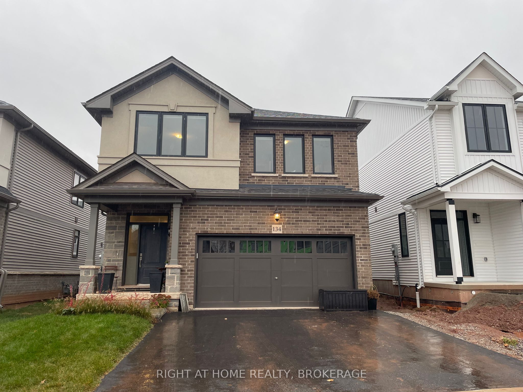 134 Terrace Drive, Grimsby, ON L3M 1R2