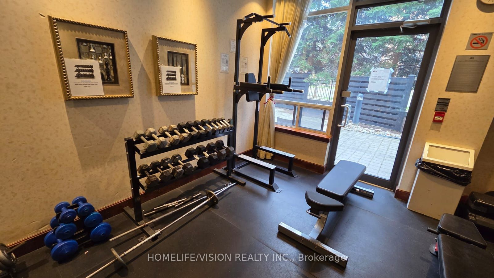 35 Finch Avenue E, #703