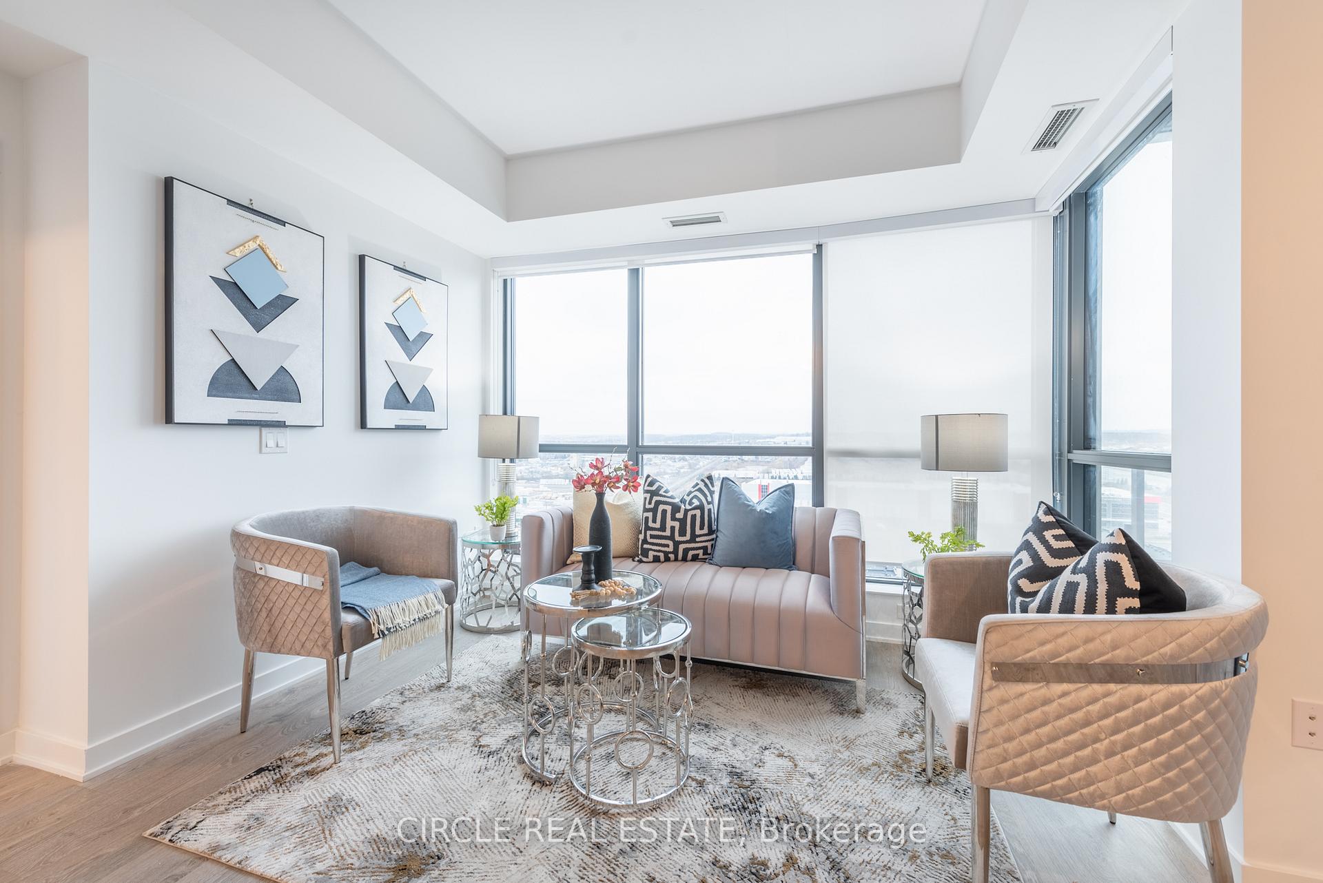 2 Bedrooms Condo at 120 Eagle Rock,  Vaughan For sale