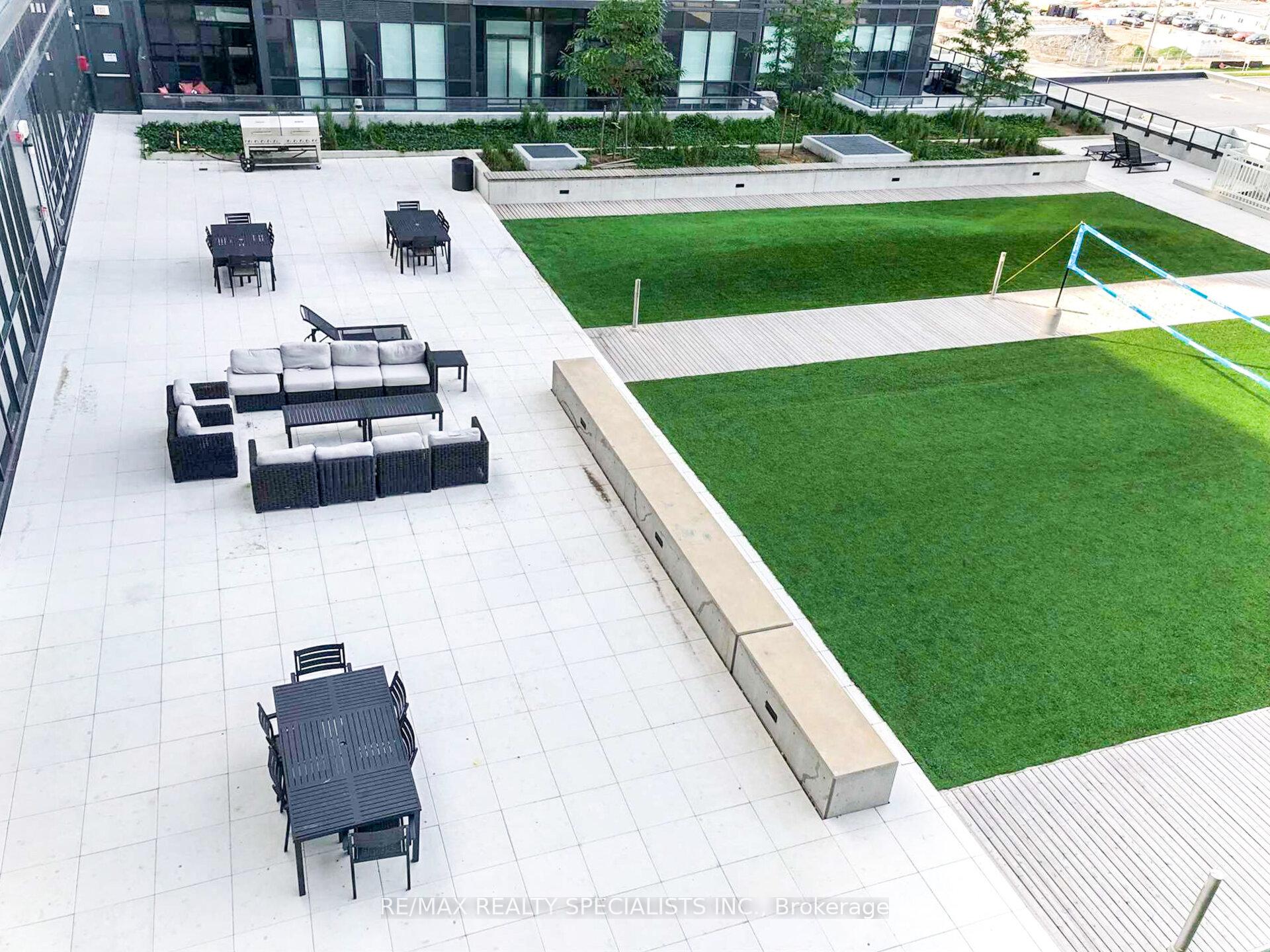 2 Bedrooms Condo at 510 Curran,  Mississauga For sale