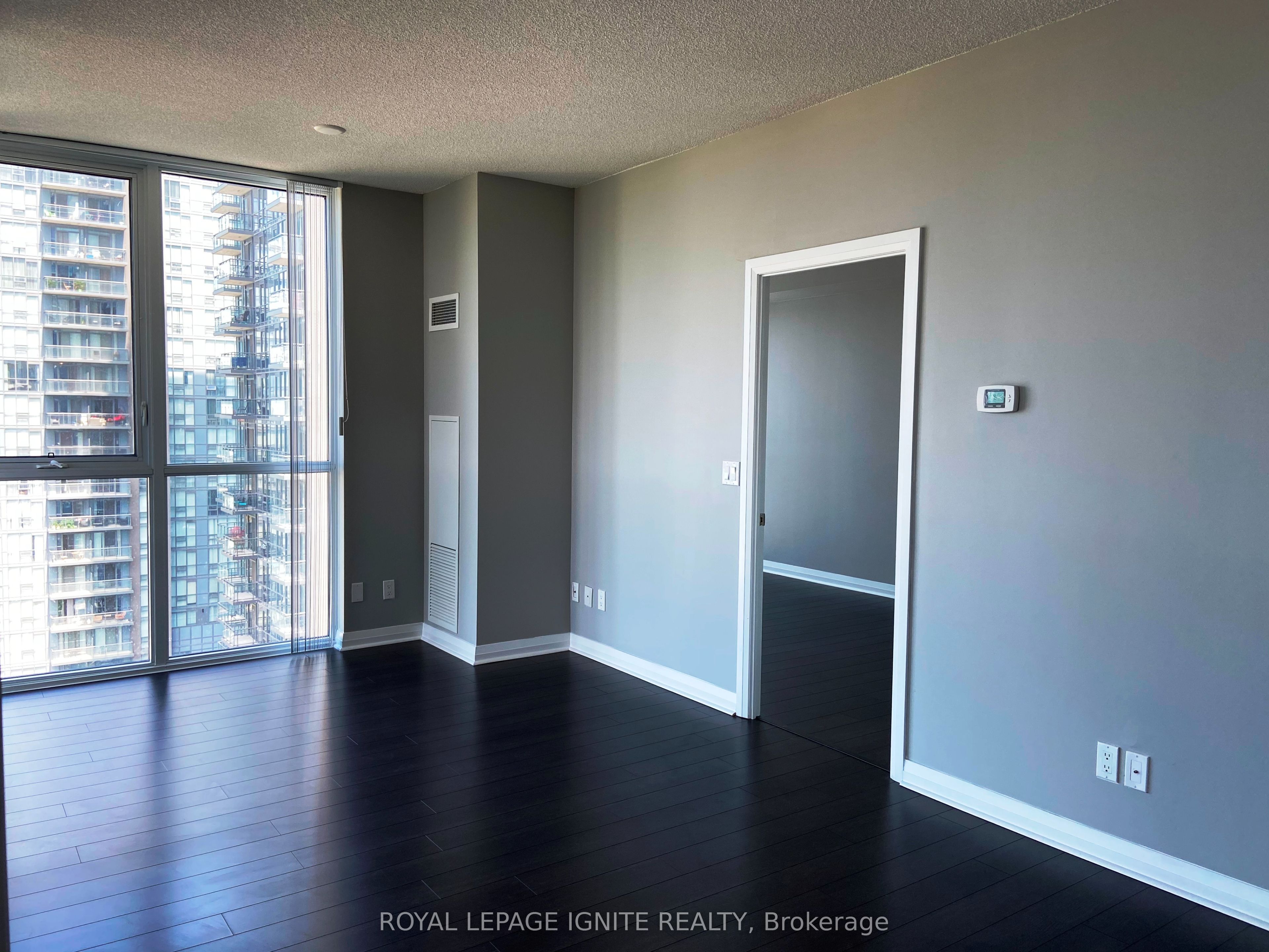 75 Eglinton Avenue W, #1107