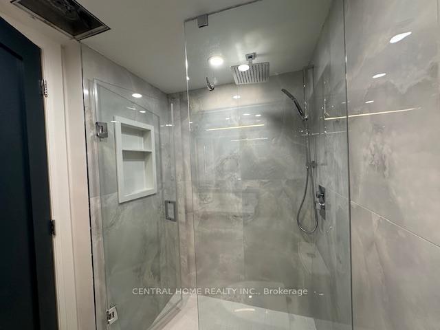 2 Bedrooms Condo at 85 Skymark,  Toronto For sale