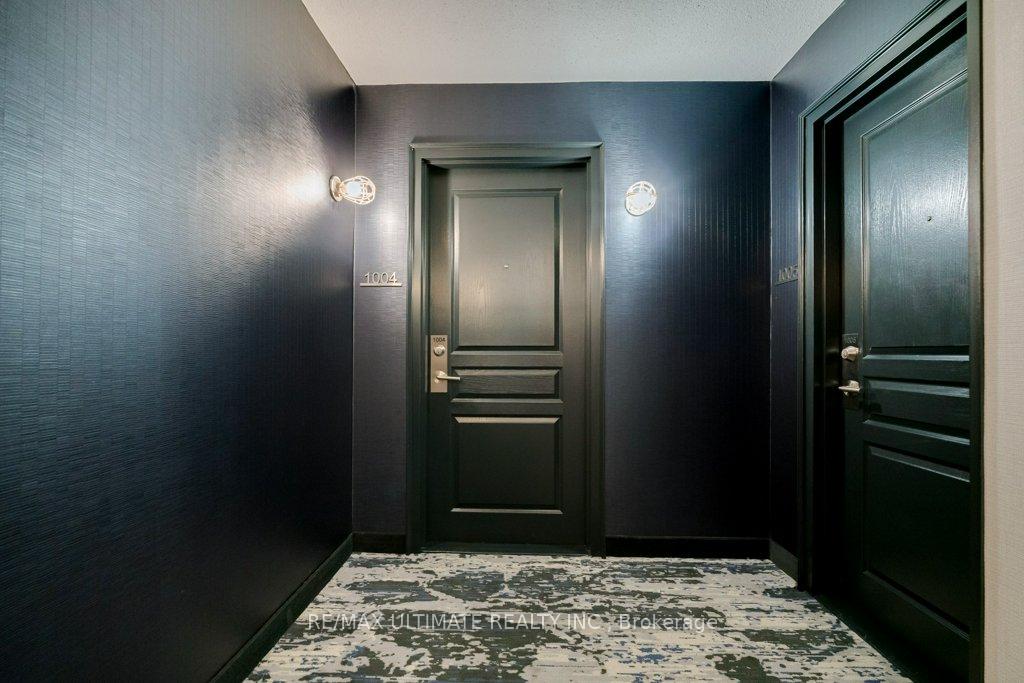 1 Bedroom Condo at 140 Simcoe, Toronto For sale
