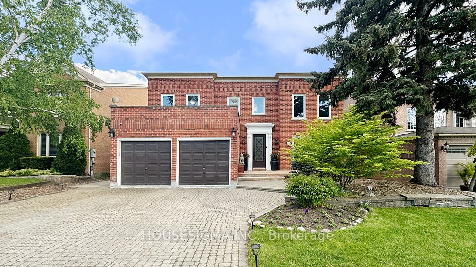 11 Cowles Court, Richmond Hill, ON L4C 9A8