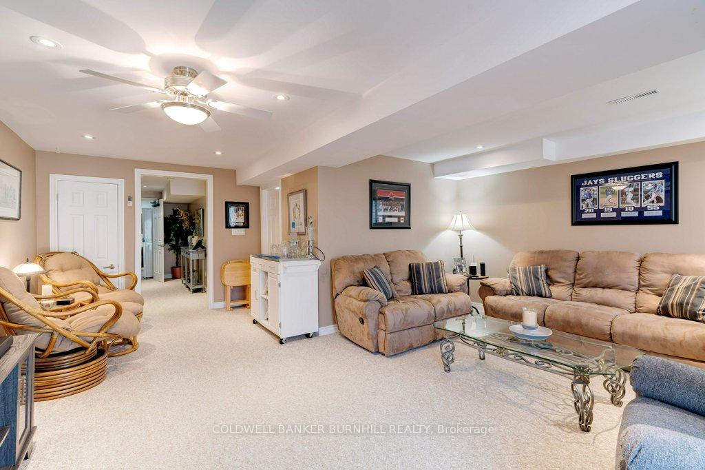 3 Bedrooms Condo at 2301 CAVENDISH,  Burlington For sale