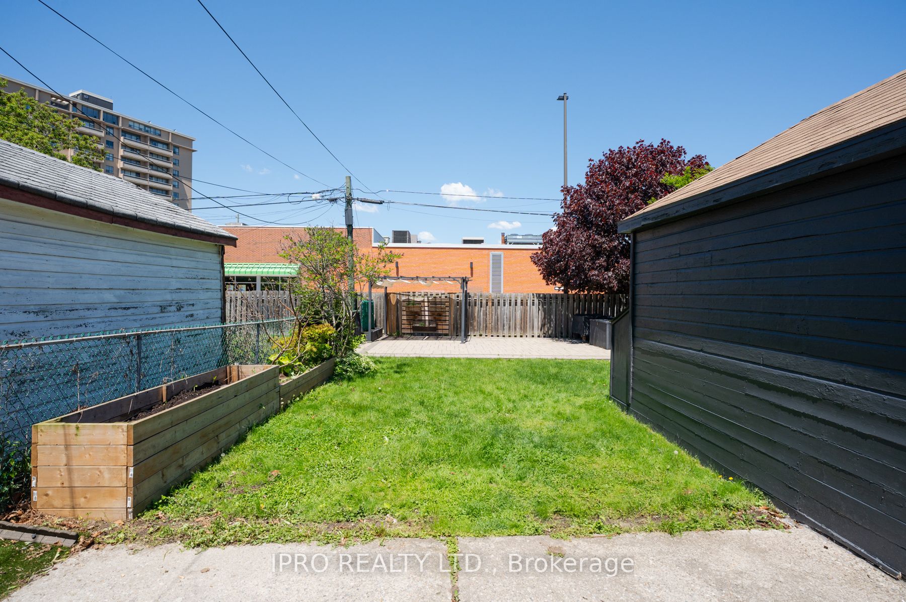 12 Mortimer Avenue
