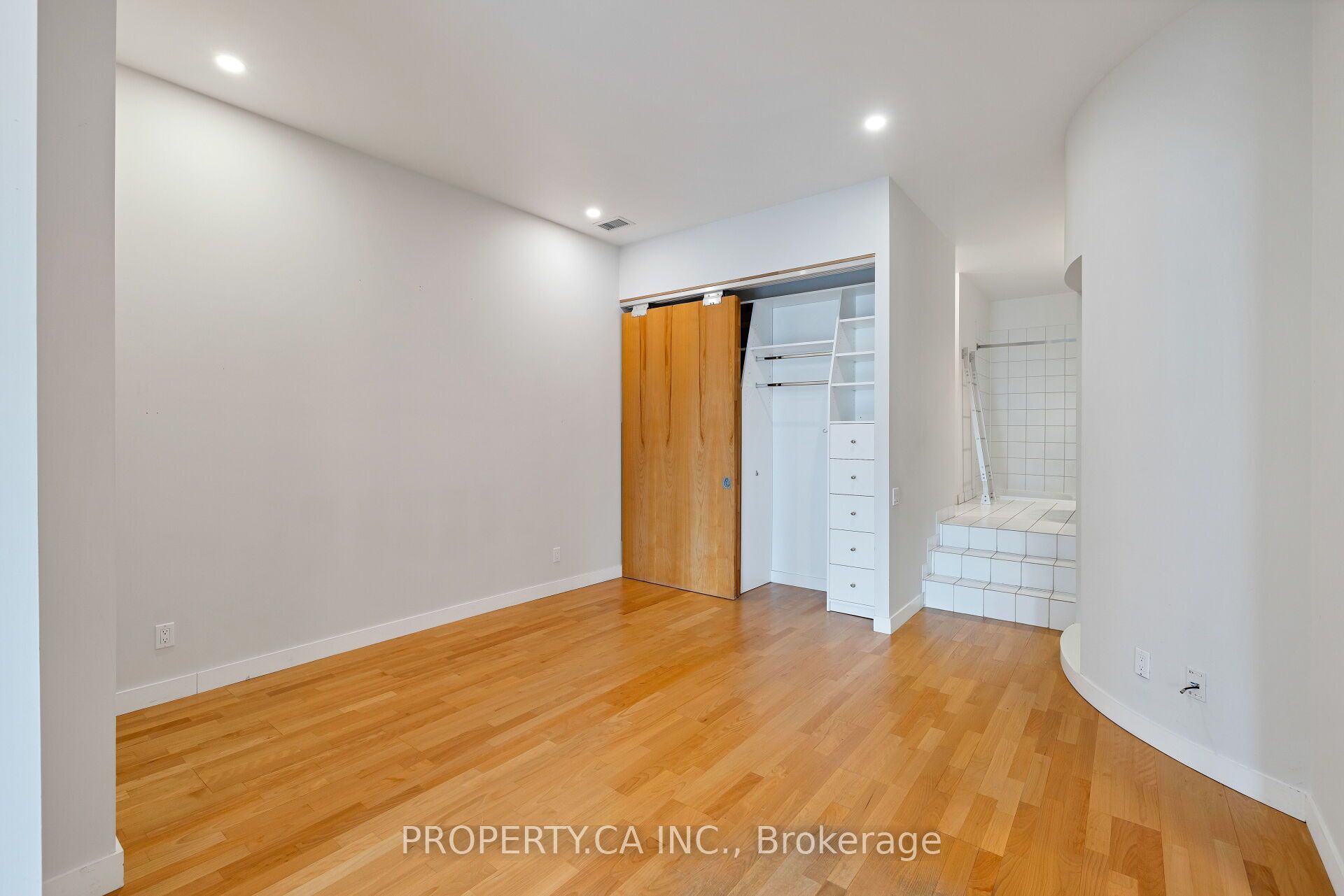 155 Dalhousie Street, #1017