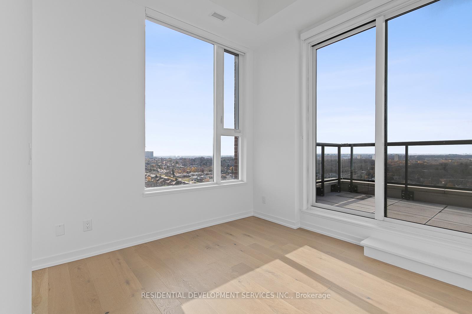 3 Bedrooms Condo at 3100 Keele,  Toronto For sale