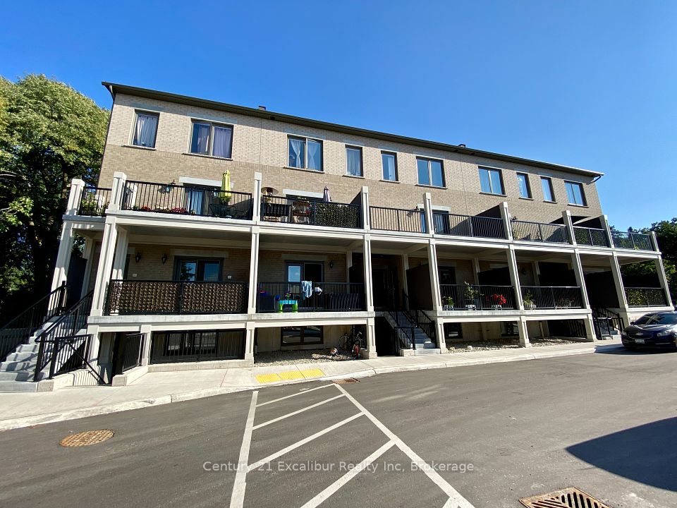 #4C - 360 Queen Street, Centre Wellington, ON N1M 1T4