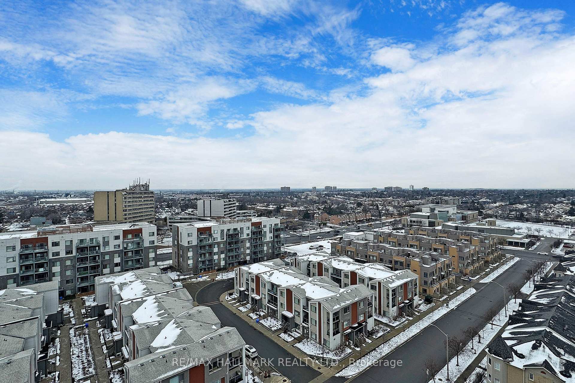 1 Bedroom Condo at 6 Rosebank,  Toronto For sale