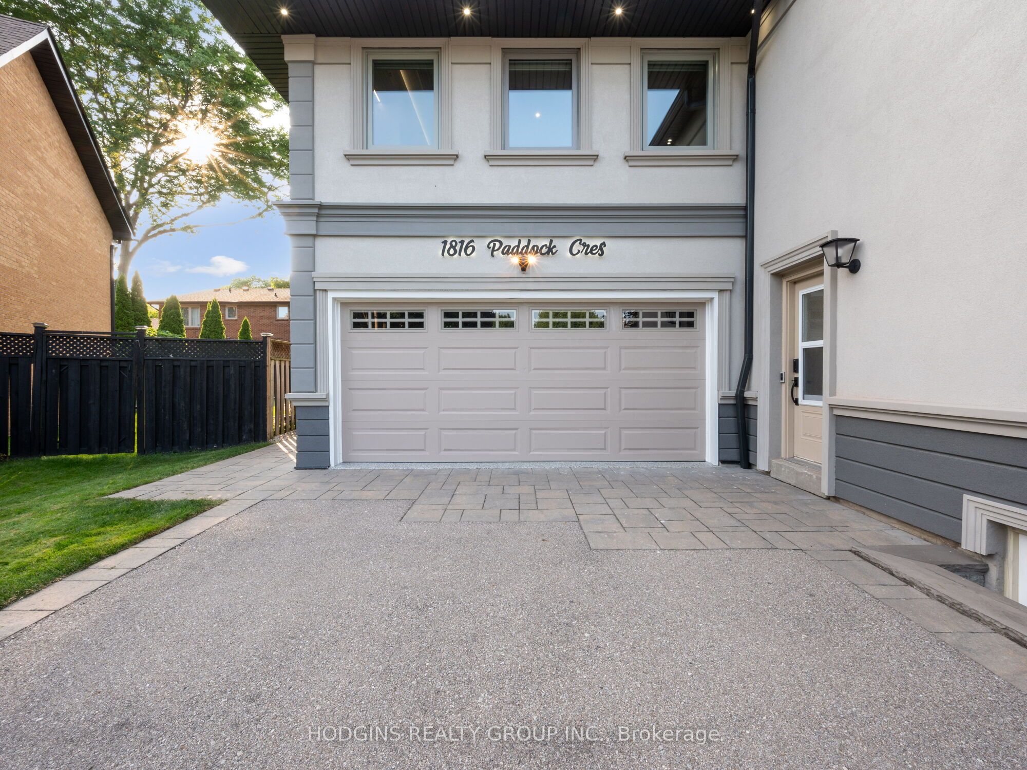 1816 Paddock Crescent