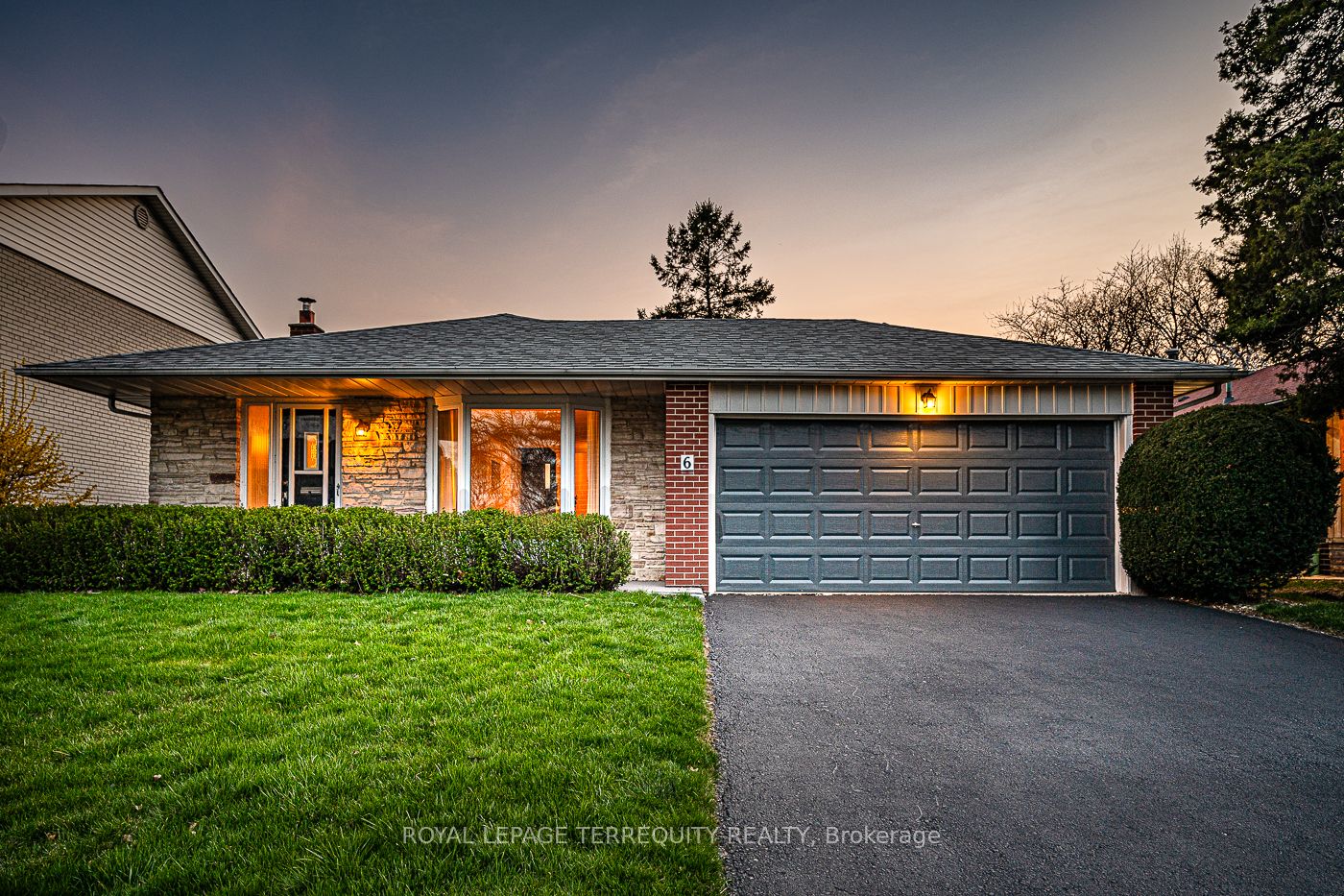 6 Winterset Crescent, Toronto, ON M9R 4A2