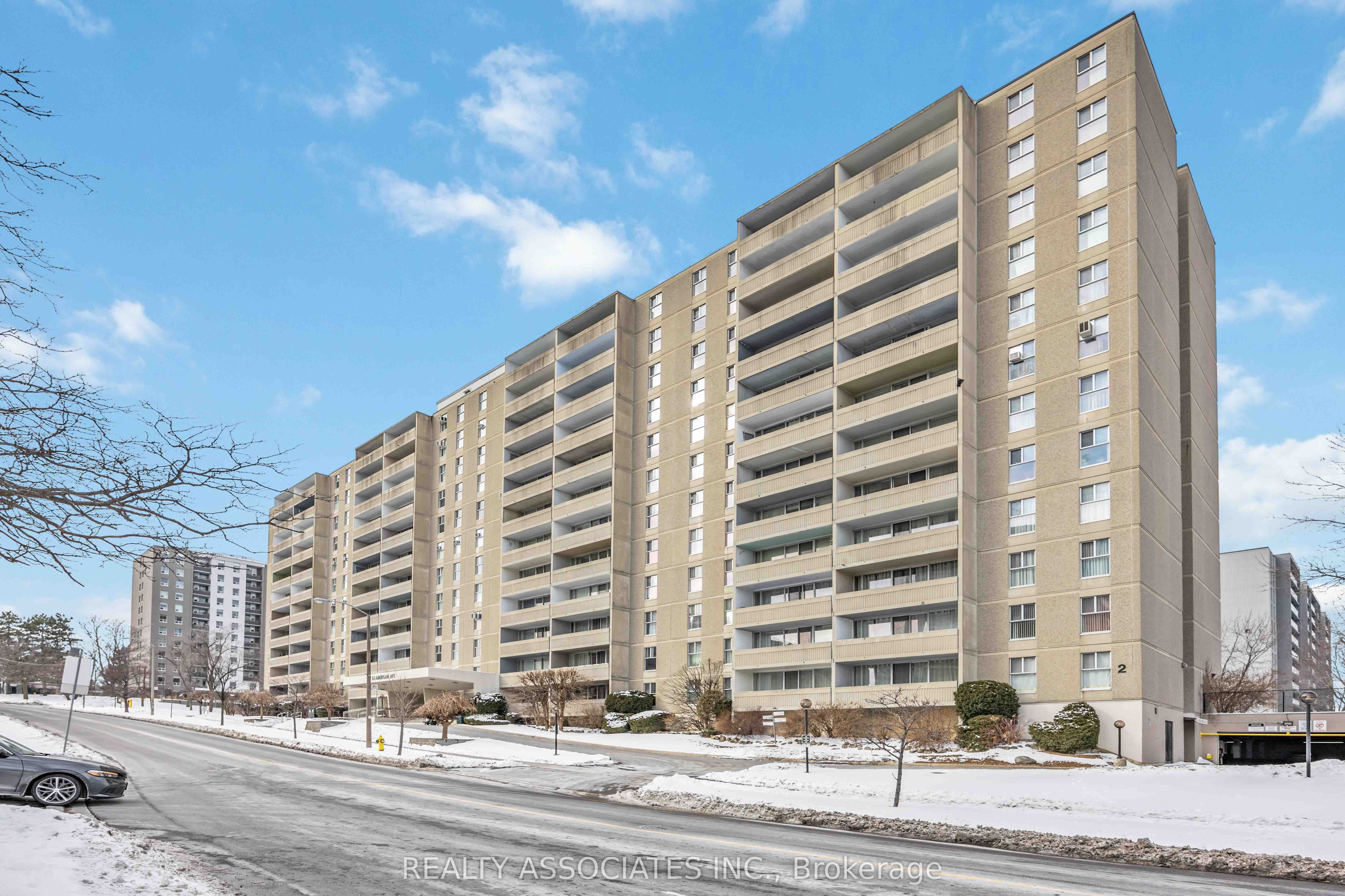 2 Glamorgan Avenue, #1014