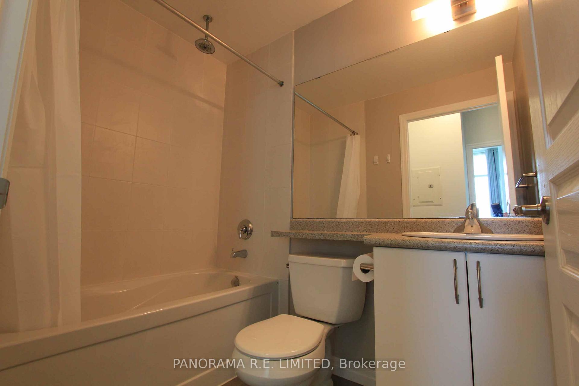 1 Bedroom Condo at 223 Webb, Mississauga For sale