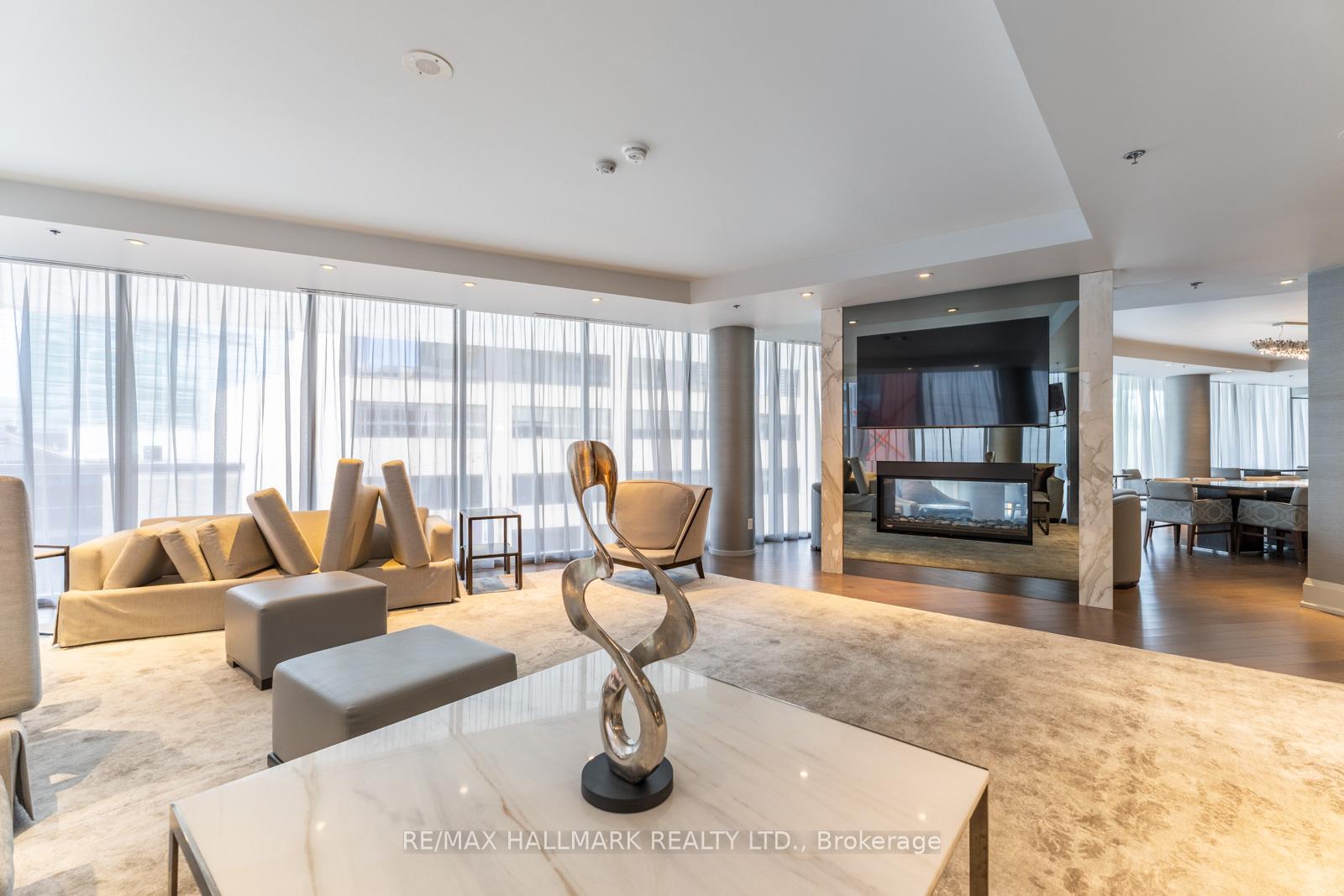 1 Bedroom Condo at 88 Davenport, Toronto For sale