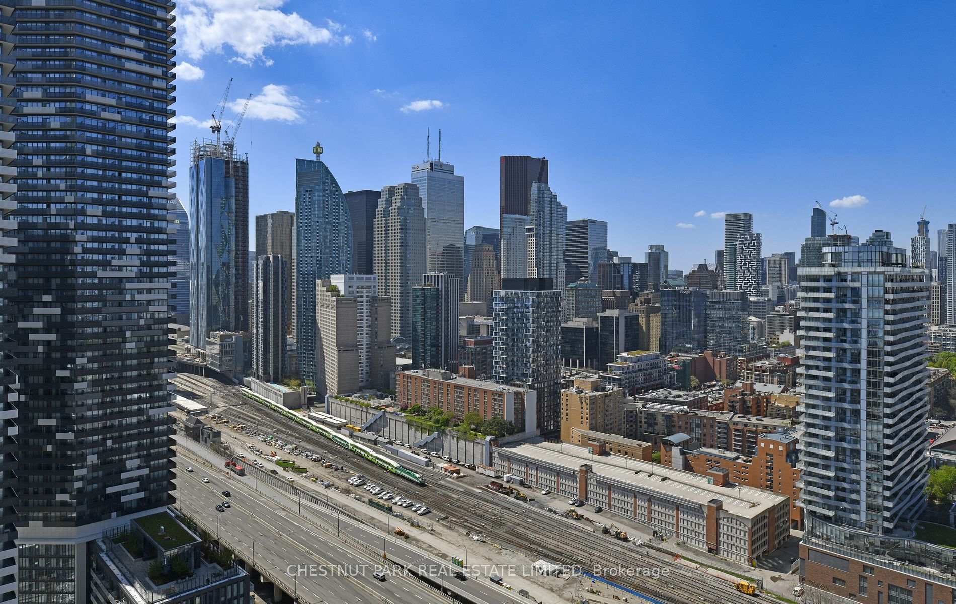 2 Bedrooms Condo at 15 Lower Jarvis, Toronto For sale
