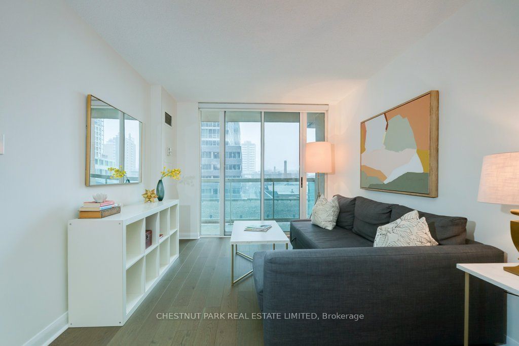 313 Richmond Street E 555
