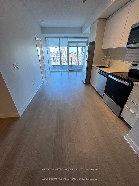 3 Bedrooms Condo at 859 The Queensway, Toronto For sale