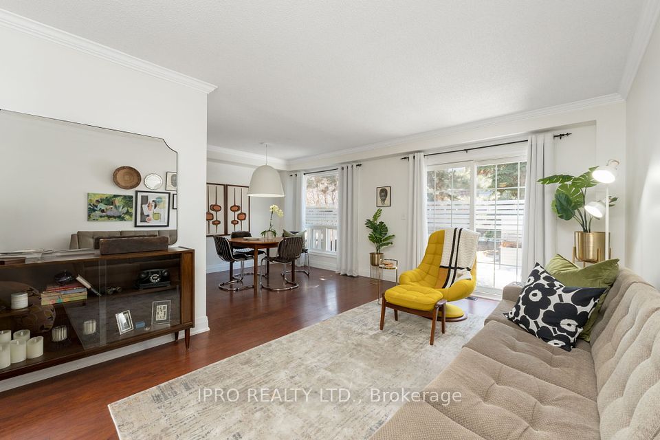 Living Room 4