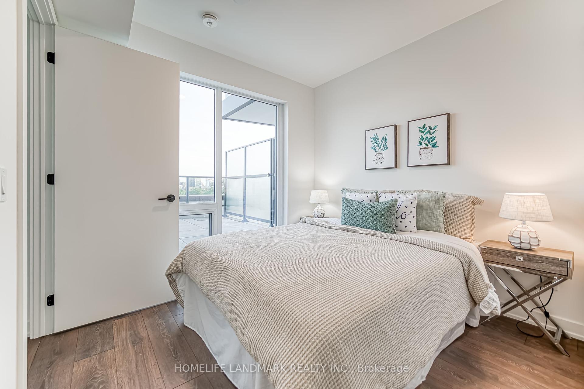 2 Bedrooms Condo at 1200 Dundas, Toronto For sale