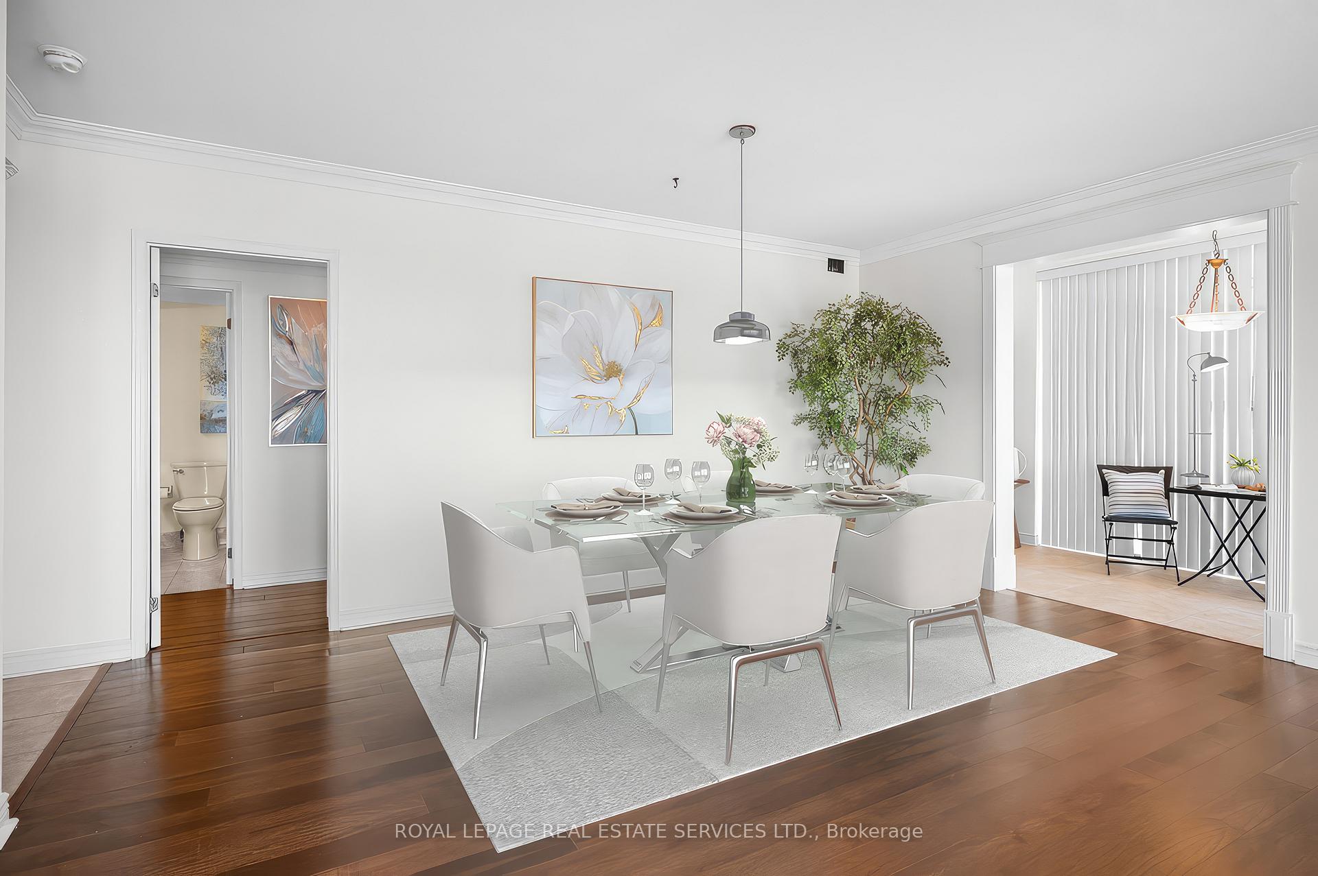 2 Bedrooms Condo at 102 Bronte,  Oakville For sale