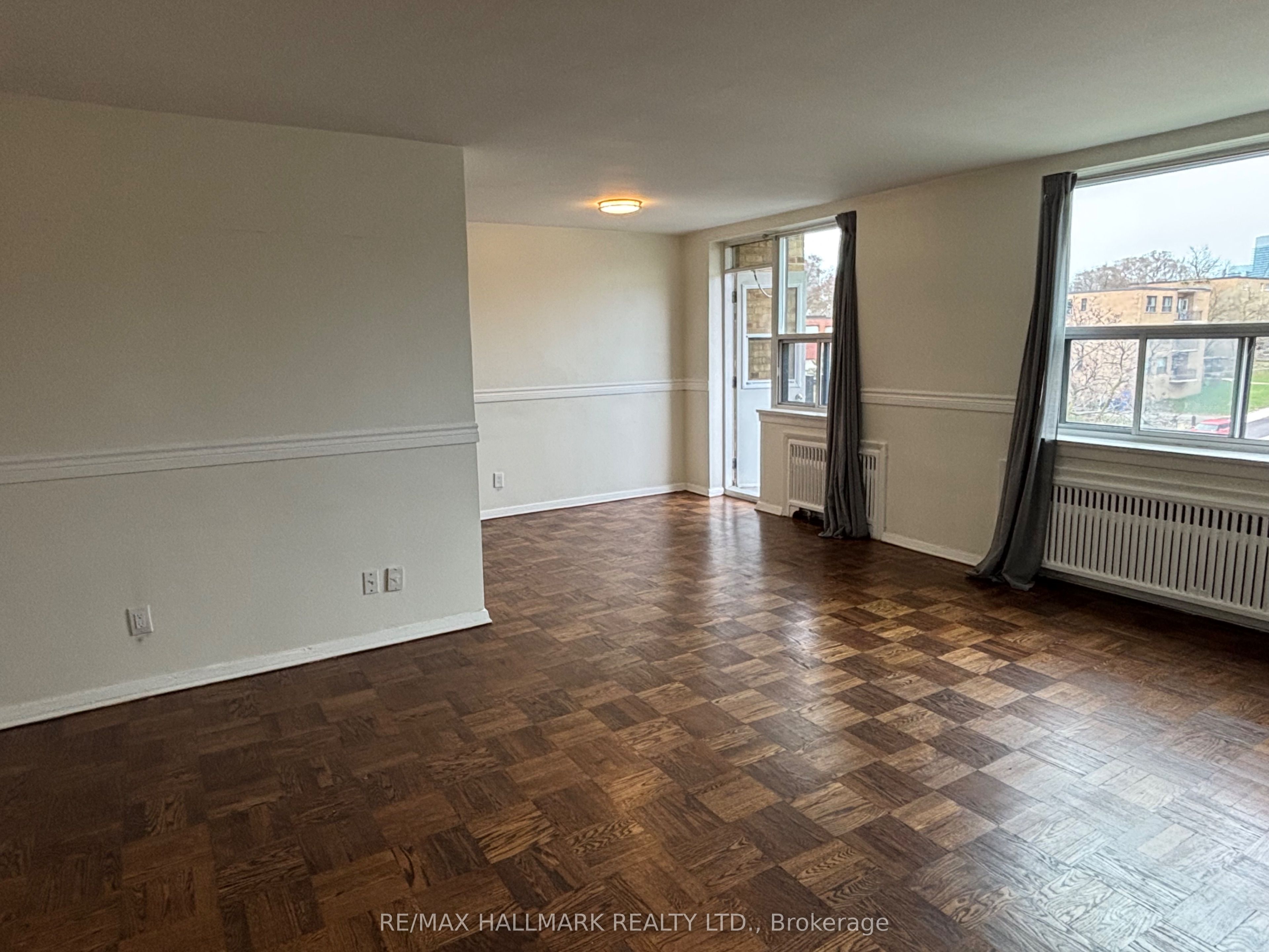 2 Kinsdale Boulevard, #302