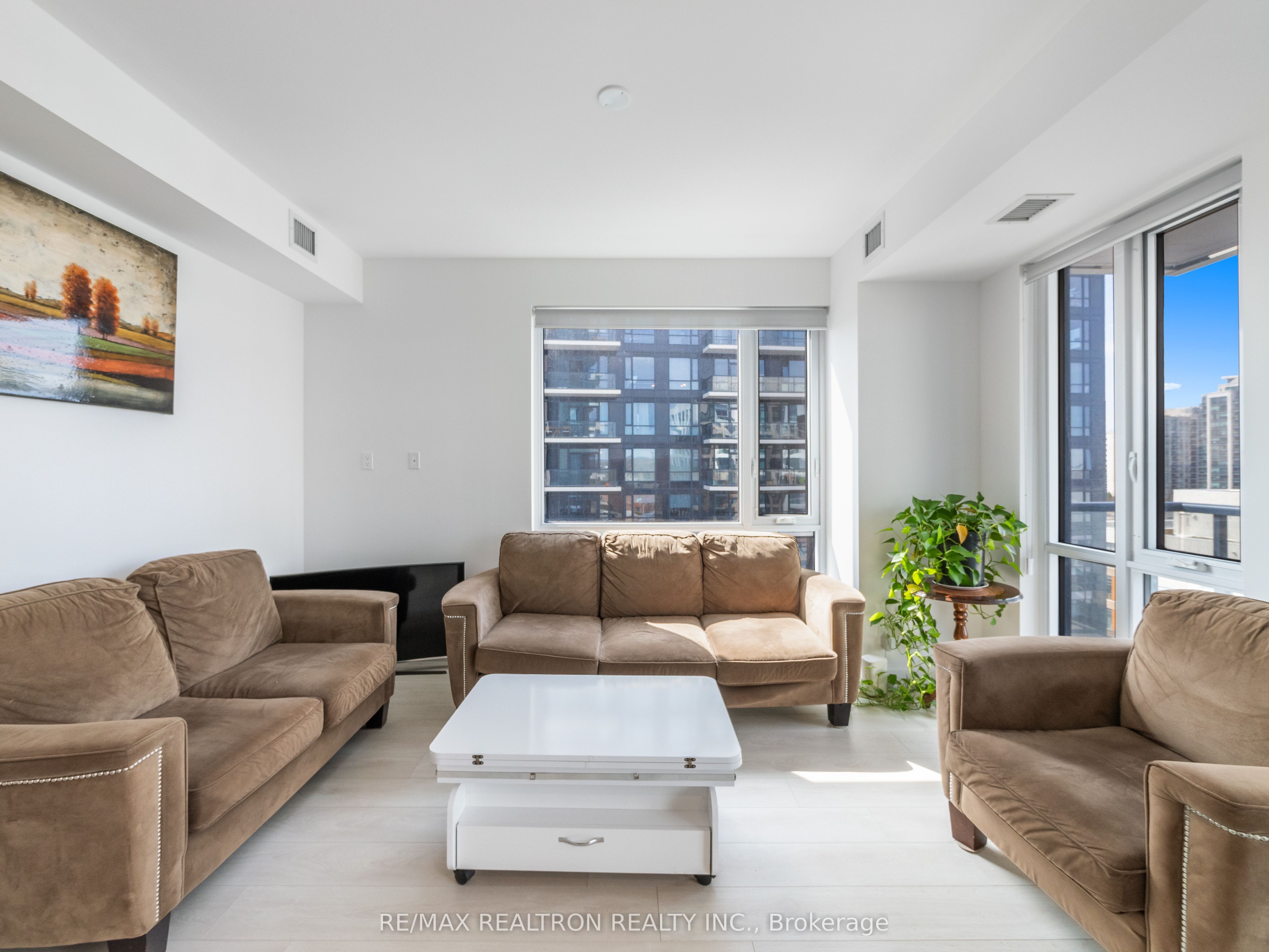 7950 Bathurst Street, #0911 Tower B
