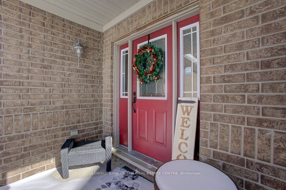 80 Armeda Clow Crescent, Essa, ON L3W 0H6