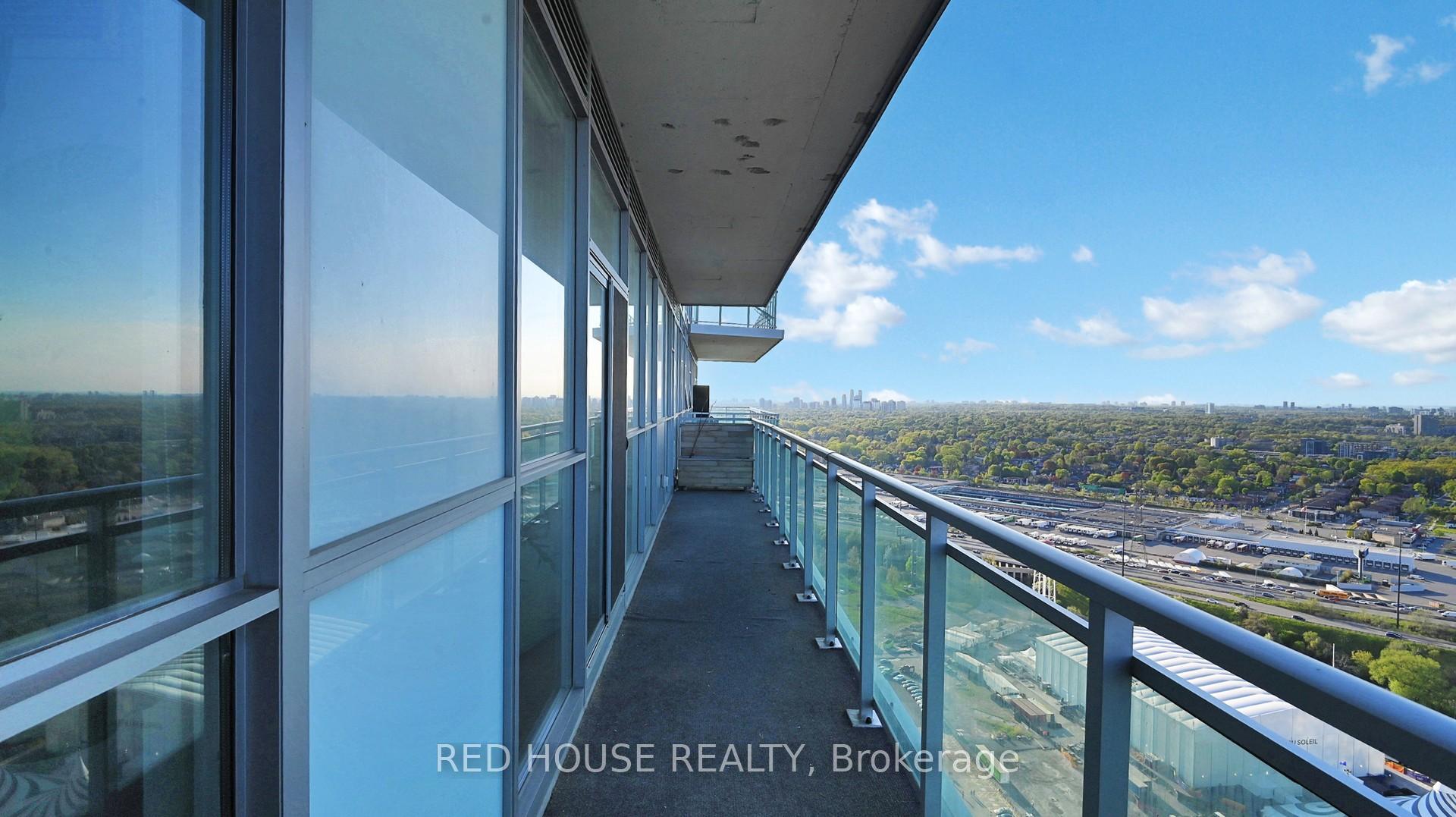 3 Bedrooms Condo at 33 Shore Breeze, Toronto For sale