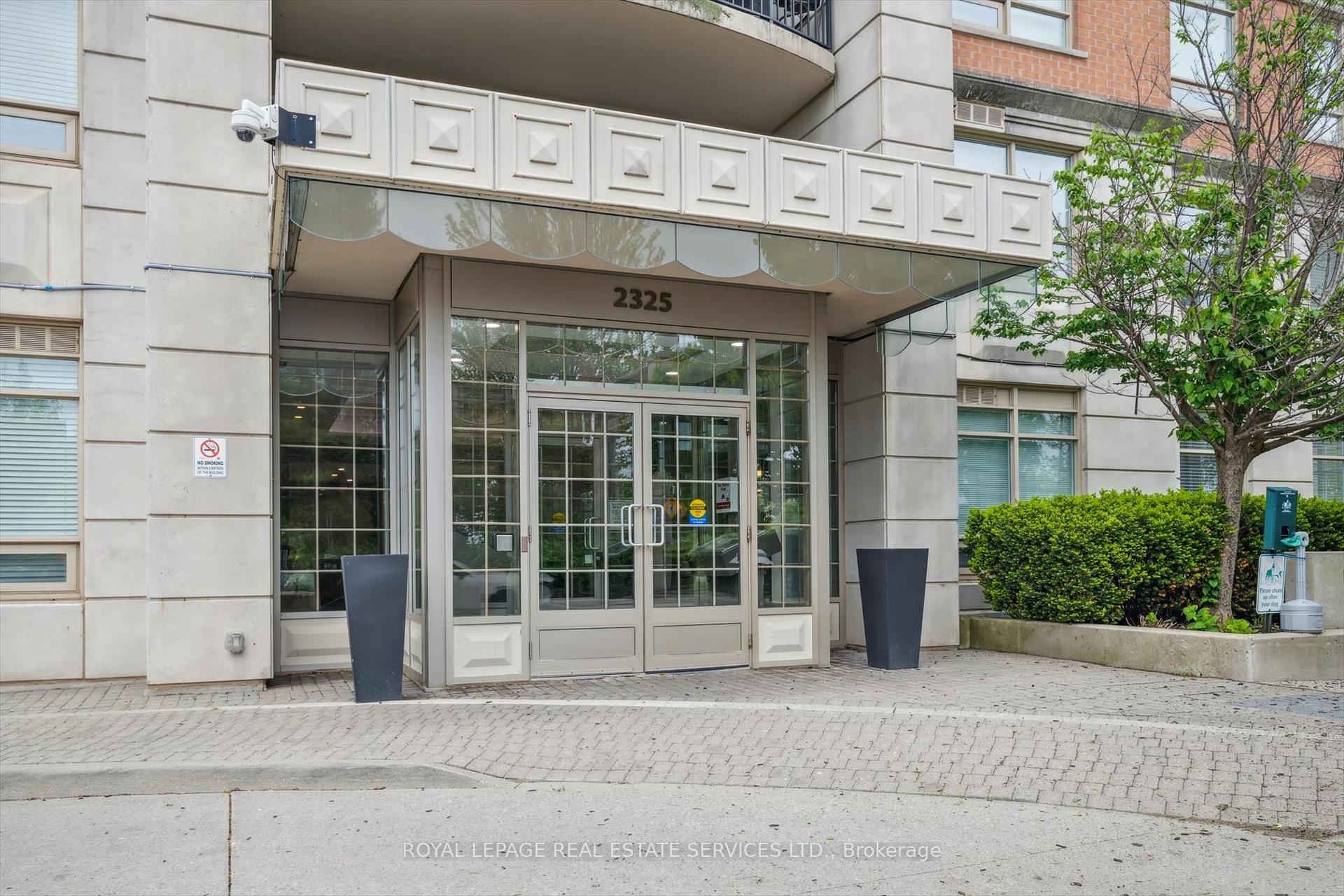2 Bedrooms Condo at 2325 Central Park, Oakville For sale
