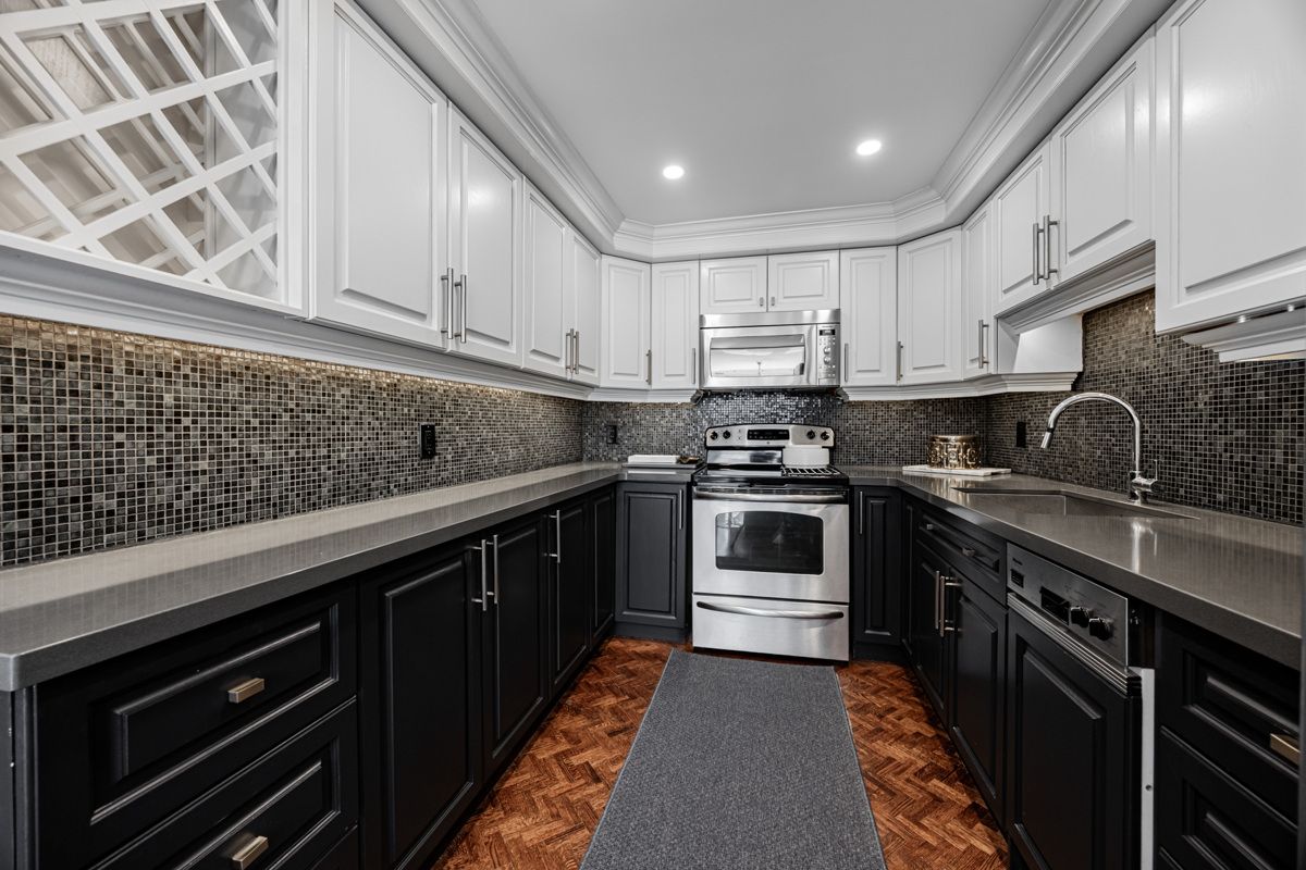 105 Heath Street W 1