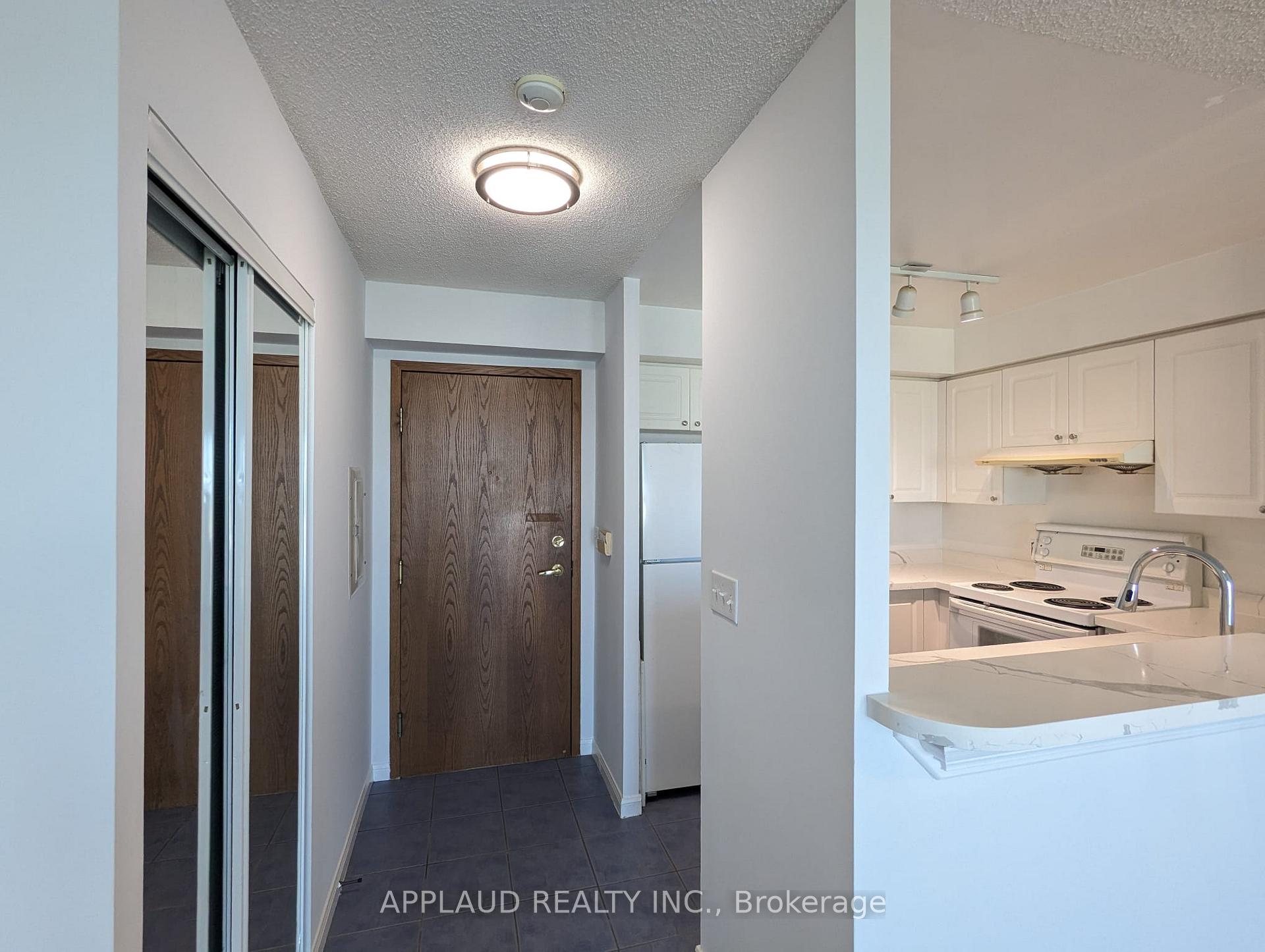 #1007 - 11 Lee Centre Drive ; MLS ID: E12158386
