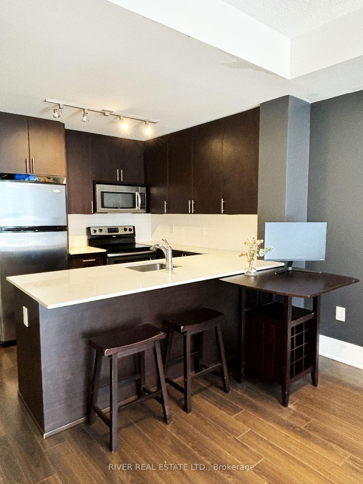 1 Bedroom Condo at 560 Front,  Toronto For sale