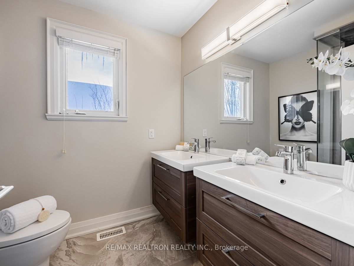 3 Pinehurst Court