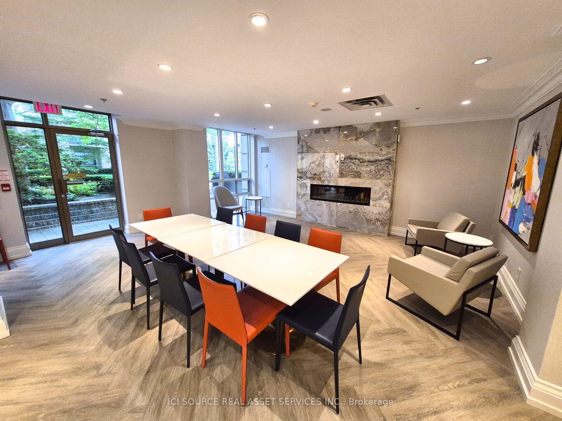 2 Bedrooms Condo at 51 Harrison Garden, Toronto For sale