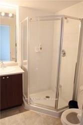 2 Bedrooms Condo at 5100 Plantation, Mississauga For sale