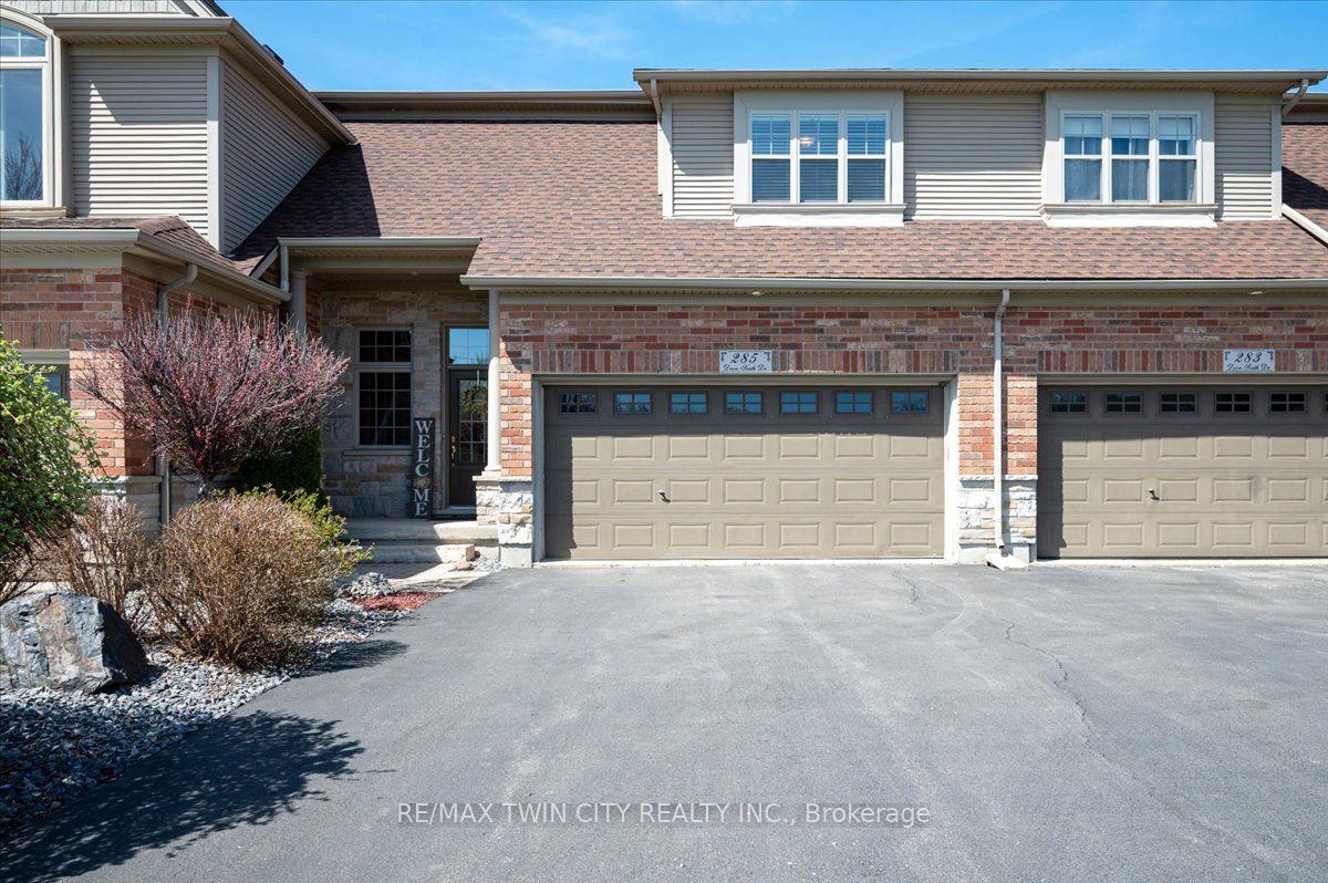 285 Doon South Drive, Kitchener, ON N2P 2X1